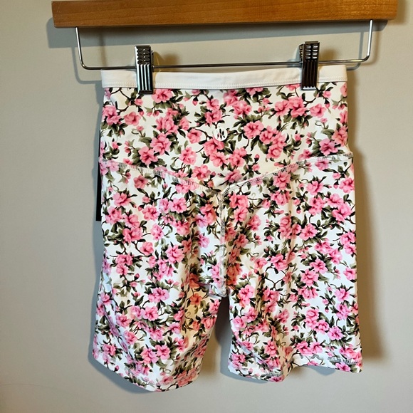 NWT ASTORIA SET #1 - Picture 4 of 4